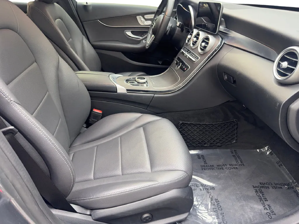 Mercedes-Benz C-Class photo 44