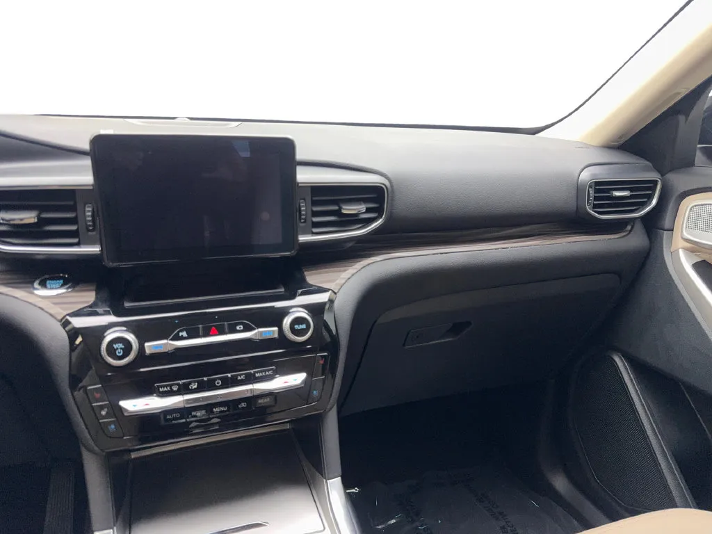 Ford Explorer photo 61