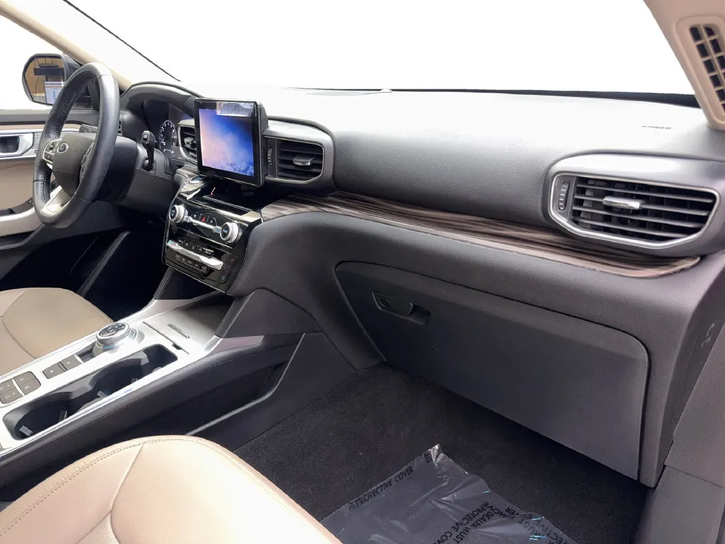 Ford Explorer photo 59