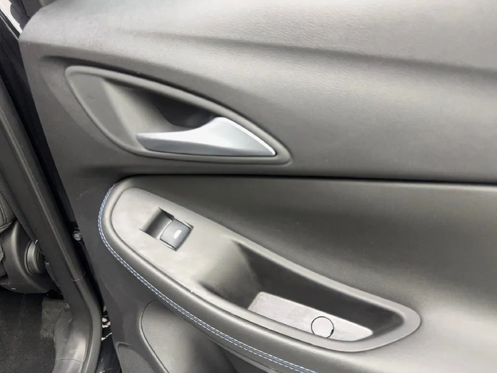Buick Encore GX photo 45