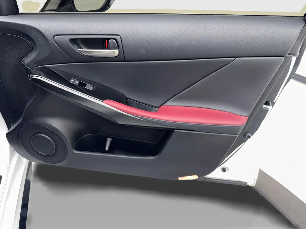 Lexus IS photo 50