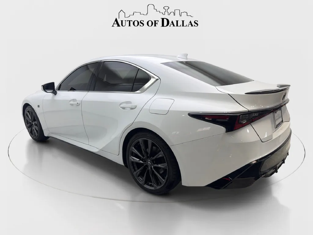 Lexus IS photo 10