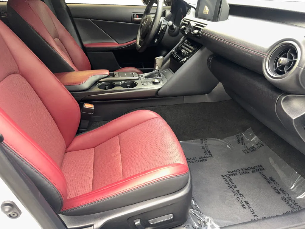 Lexus IS photo 46
