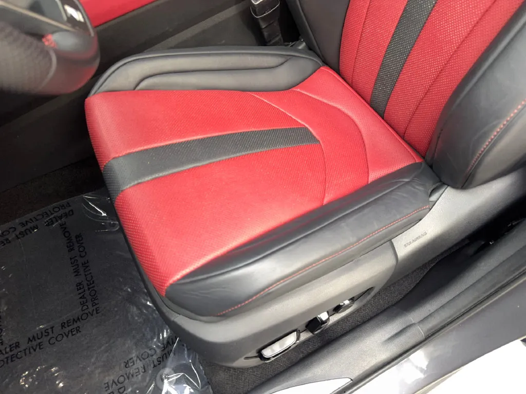 Lexus NX photo 30