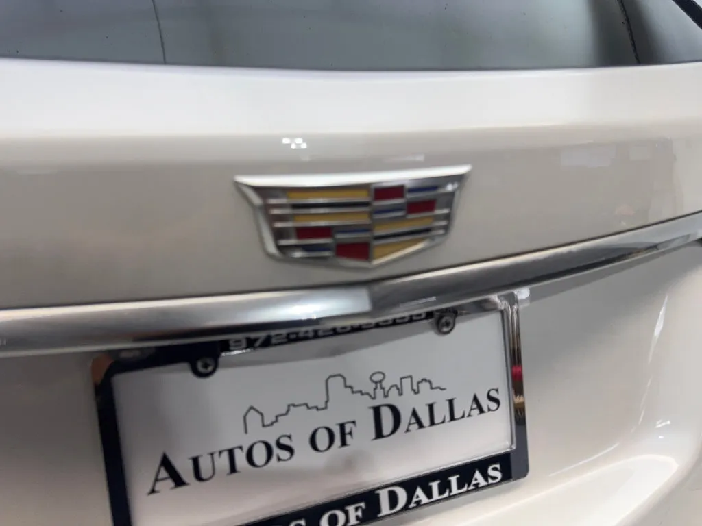 Cadillac XT5 photo 23