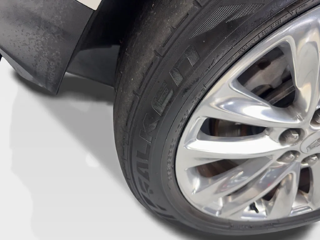 Cadillac XT5 photo 93