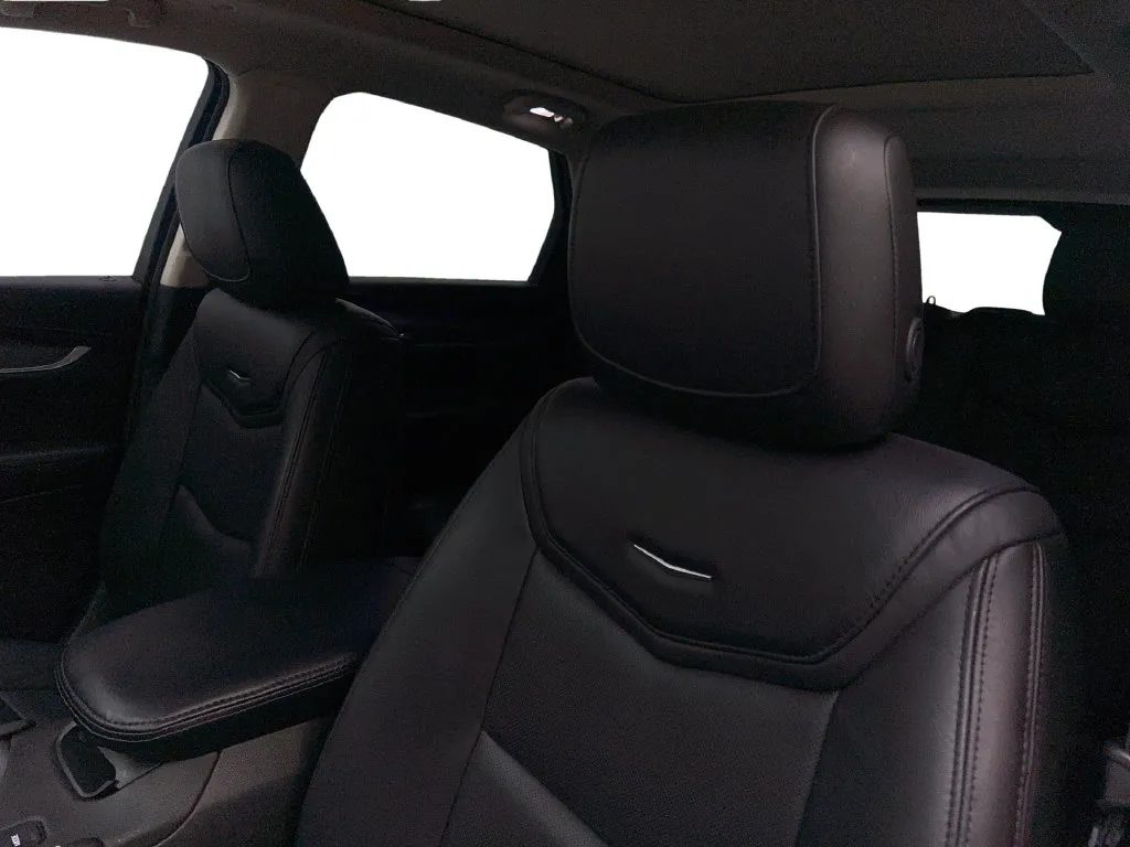 Cadillac XT5 photo 30