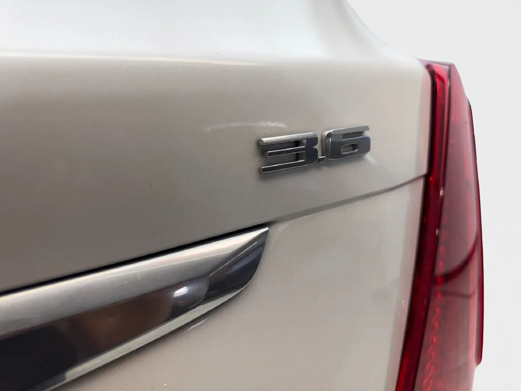 Cadillac XT5 photo 26