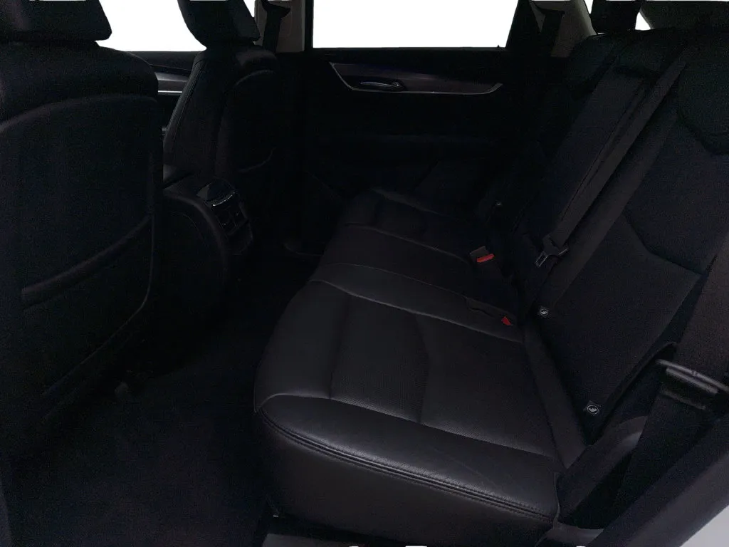 Cadillac XT5 photo 36