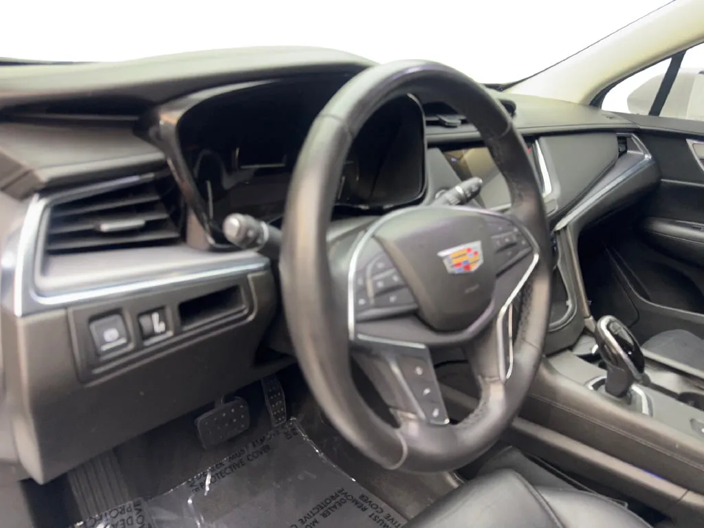 Cadillac XT5 photo 53