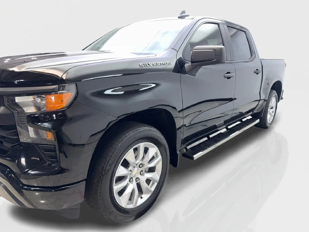Chevrolet Silverado photo 12