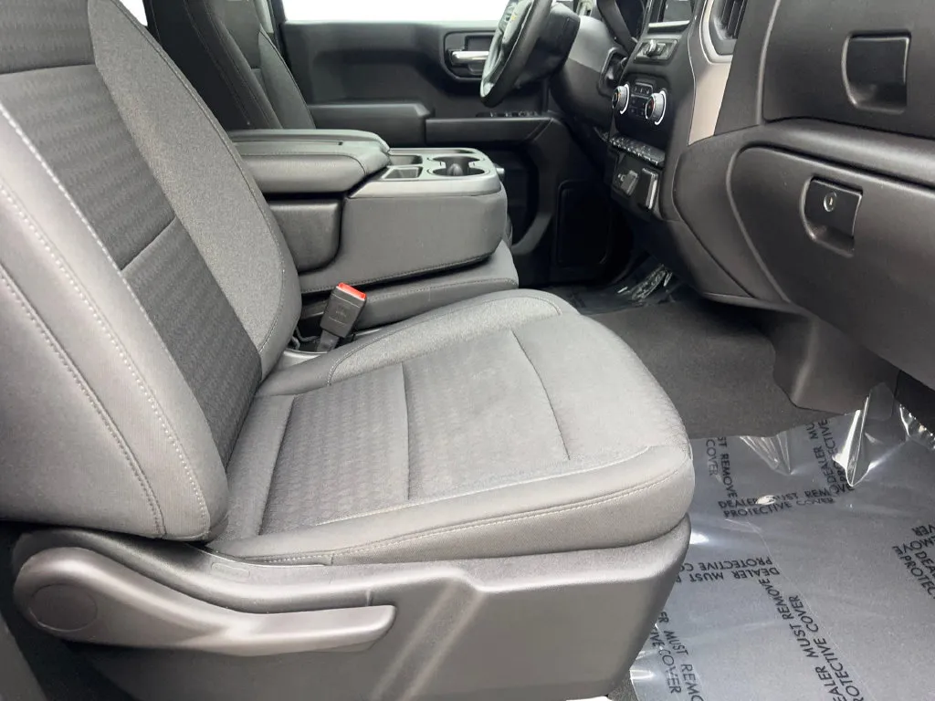 Chevrolet Silverado photo 47