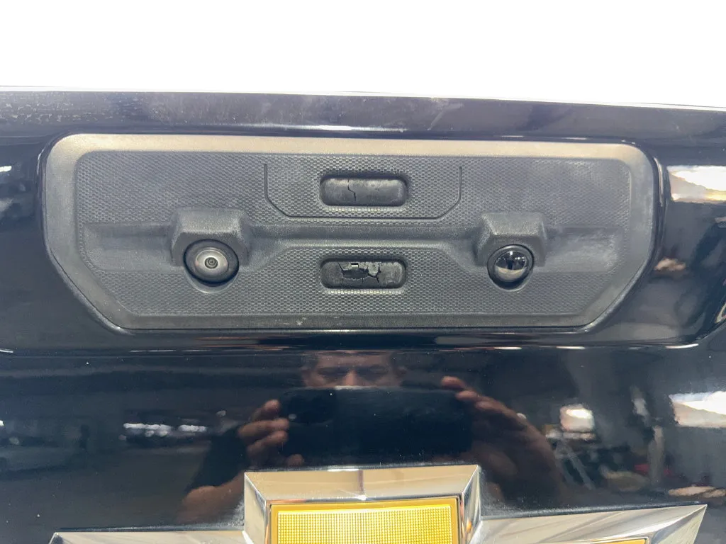 Chevrolet Silverado photo 27