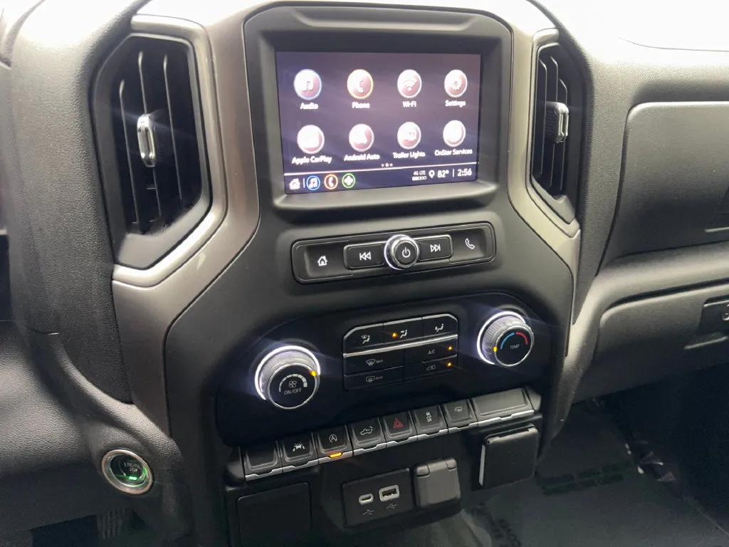 Chevrolet Silverado photo 64