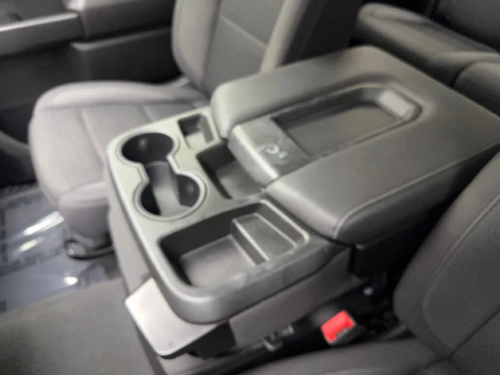 Chevrolet Silverado photo 72