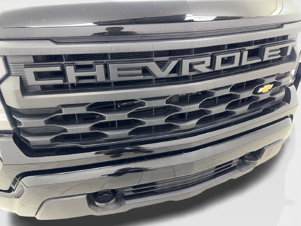 Chevrolet Silverado photo 28