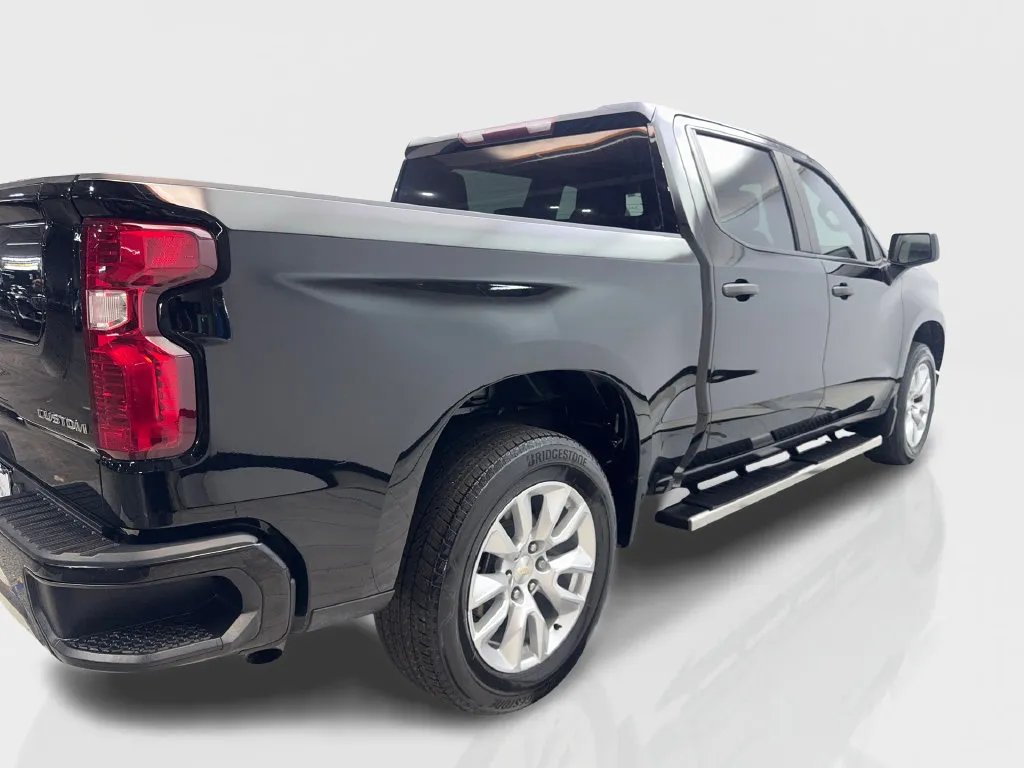 Chevrolet Silverado photo 15