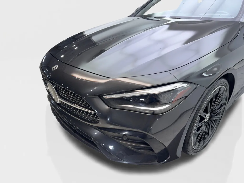Mercedes-Benz CLE photo 18