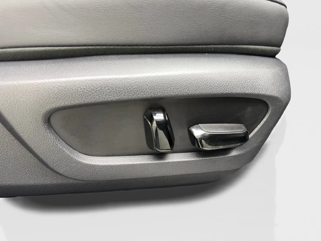 Lexus NX photo 48
