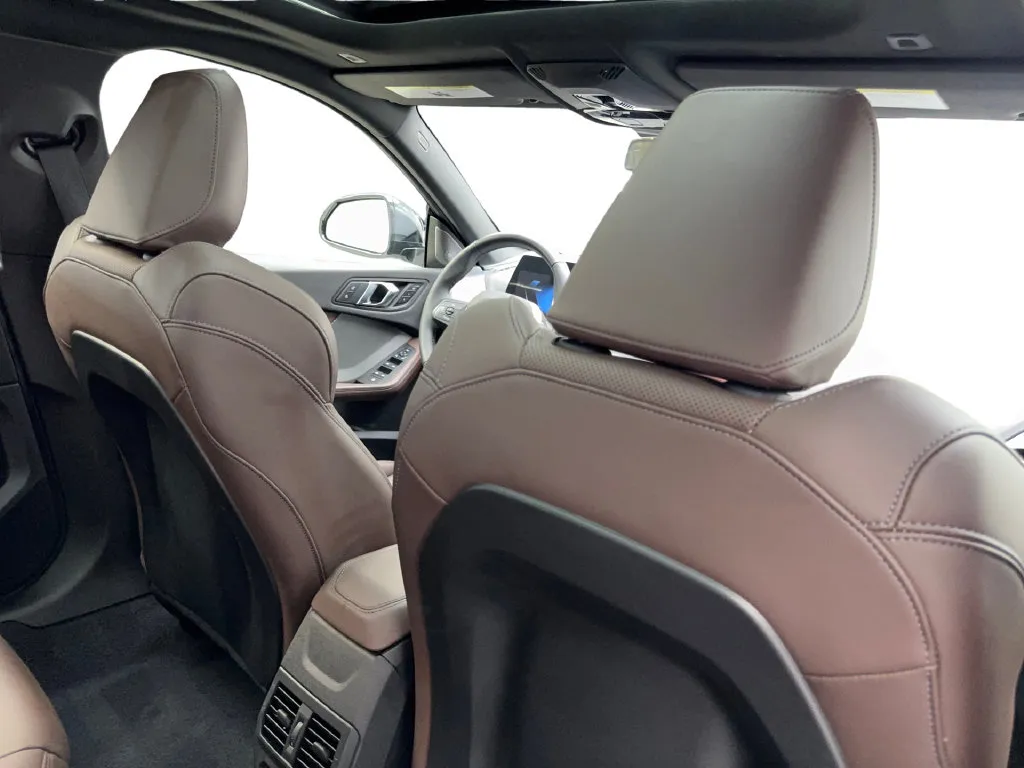 BMW 2 Series photo 43