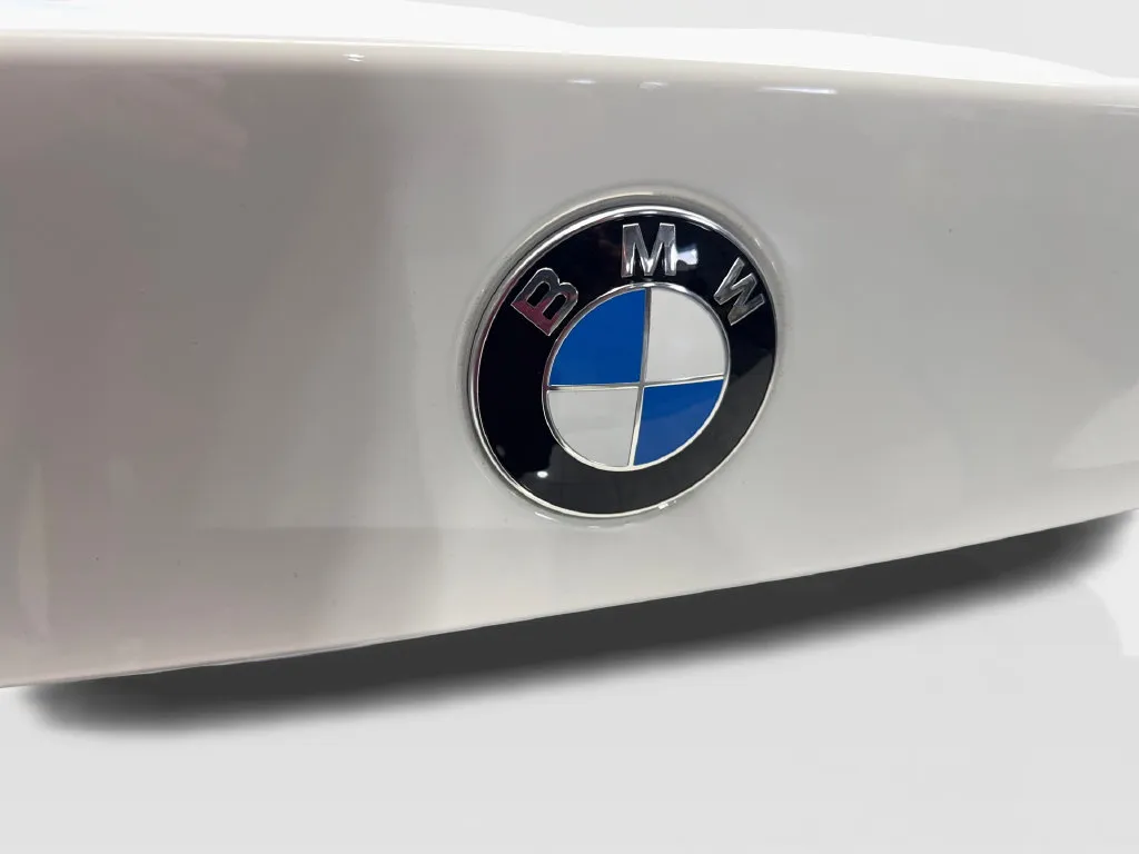 BMW 2 Series photo 22