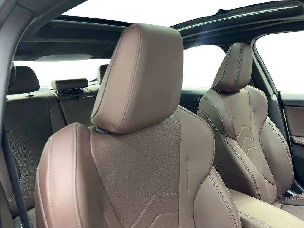 BMW 2 Series photo 47