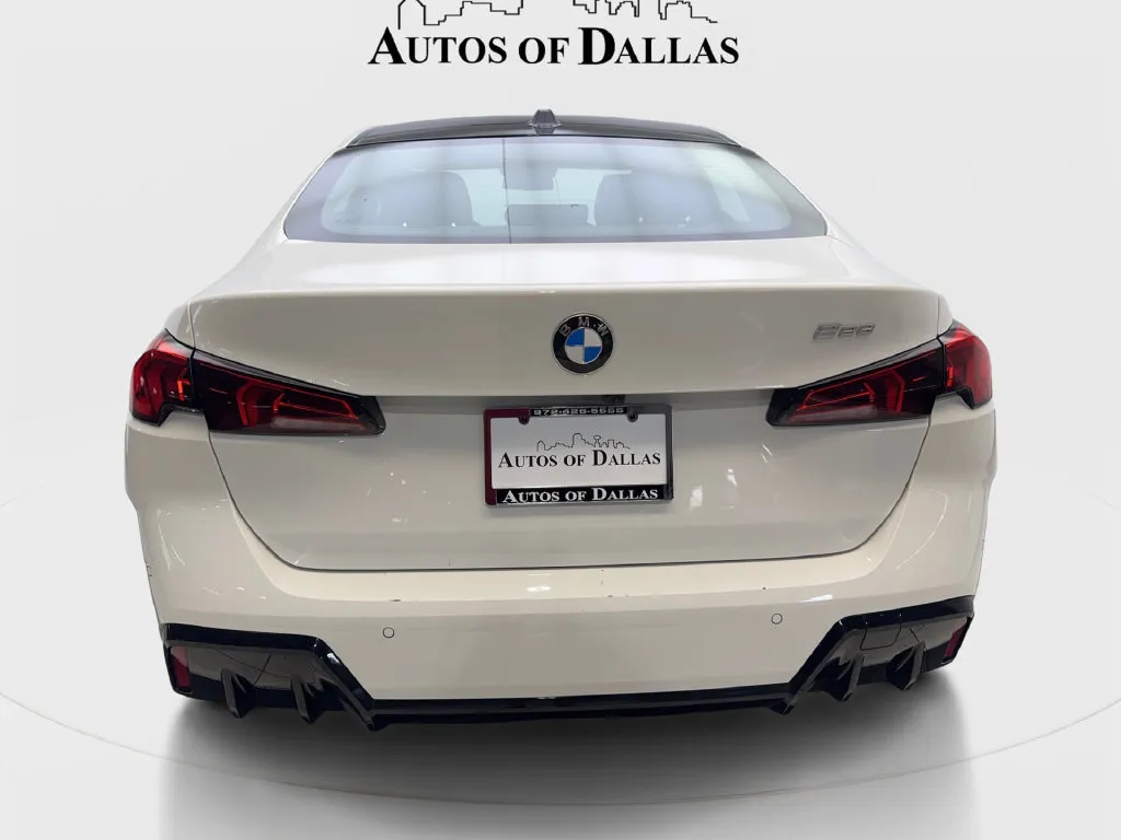 BMW 2 Series photo 8