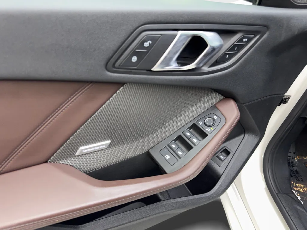 BMW 2 Series photo 34