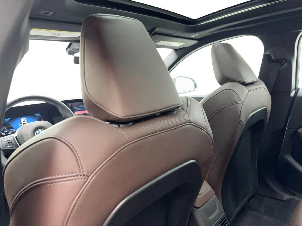 BMW 2 Series photo 37
