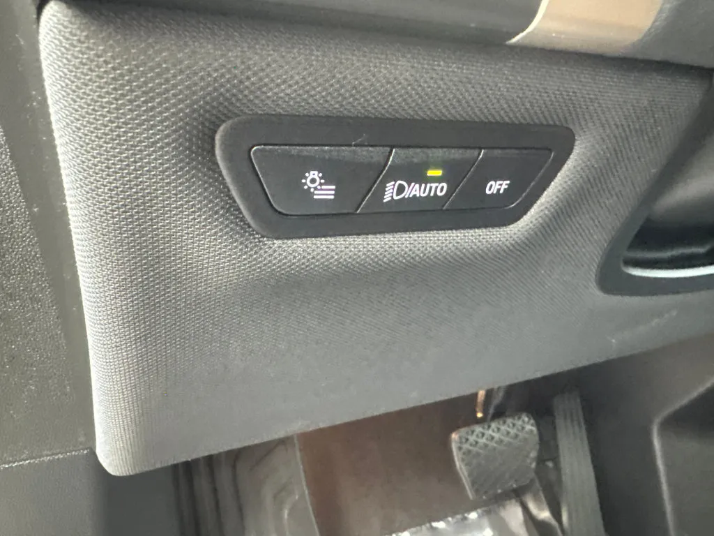 BMW iX photo 56