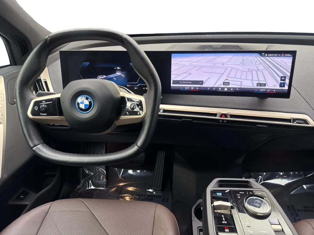 BMW iX photo 54