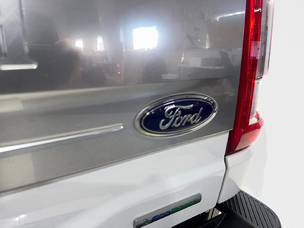 Ford F-150 photo 23