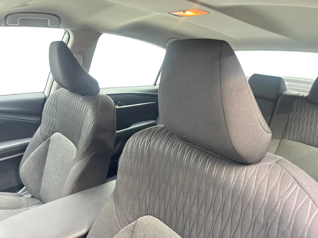 Toyota Camry photo 30