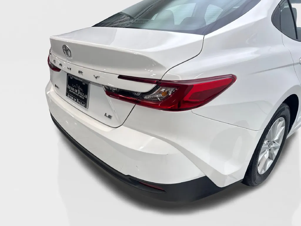 Toyota Camry photo 20