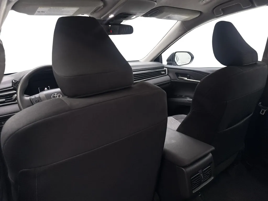 Toyota Camry photo 39