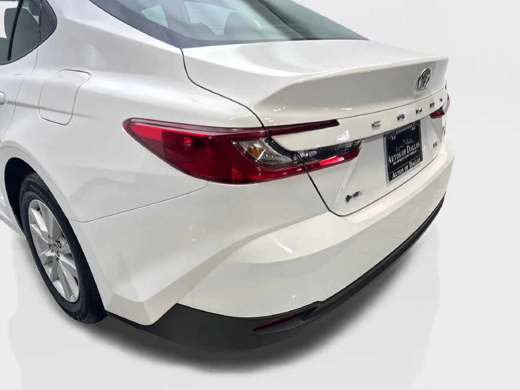 Toyota Camry photo 21