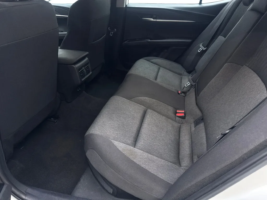 Toyota Camry photo 36