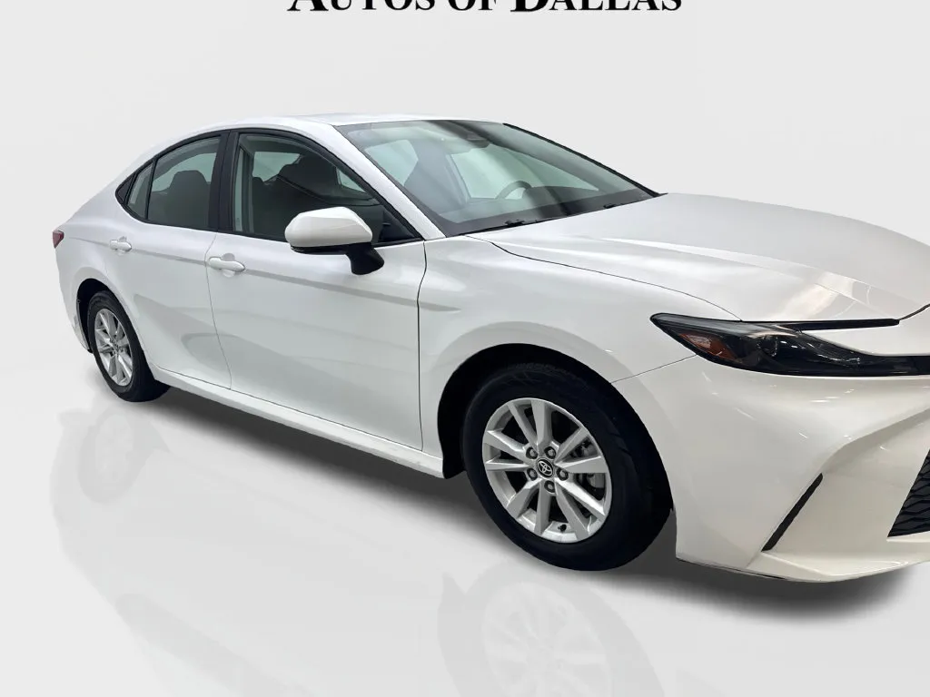 Toyota Camry photo 14