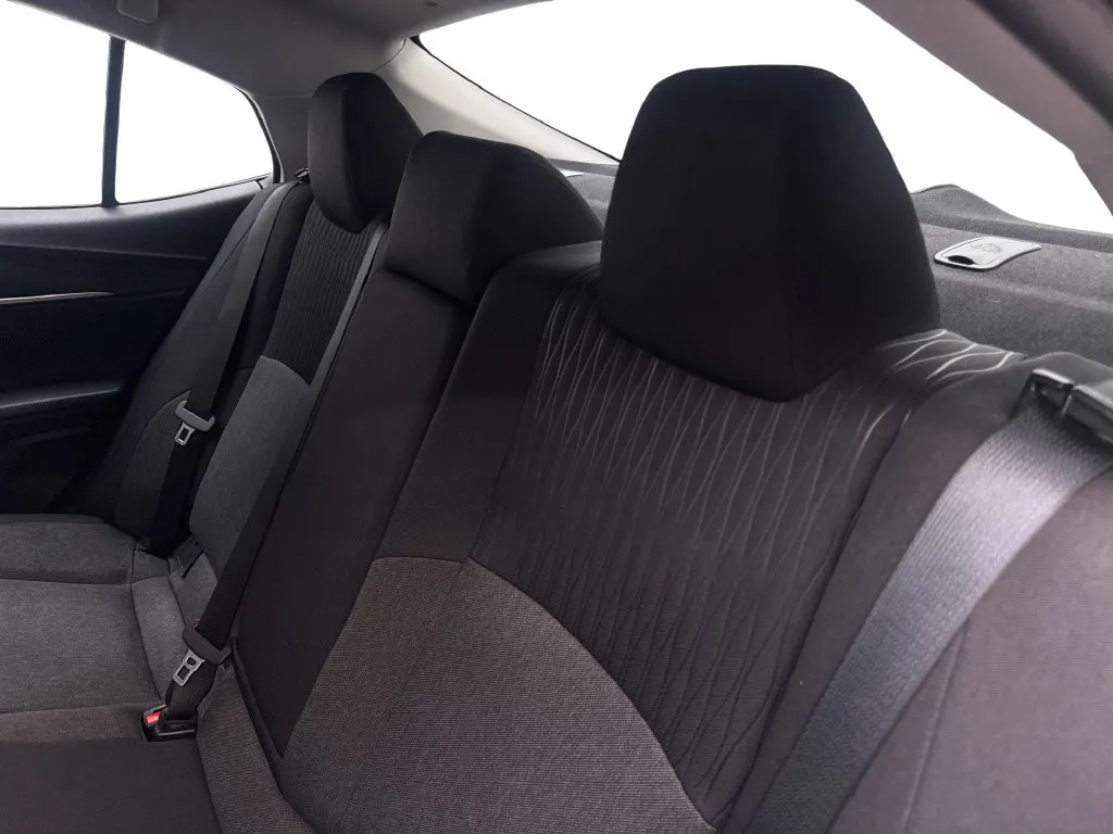 Toyota Camry photo 37