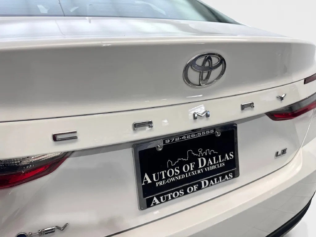 Toyota Camry photo 23