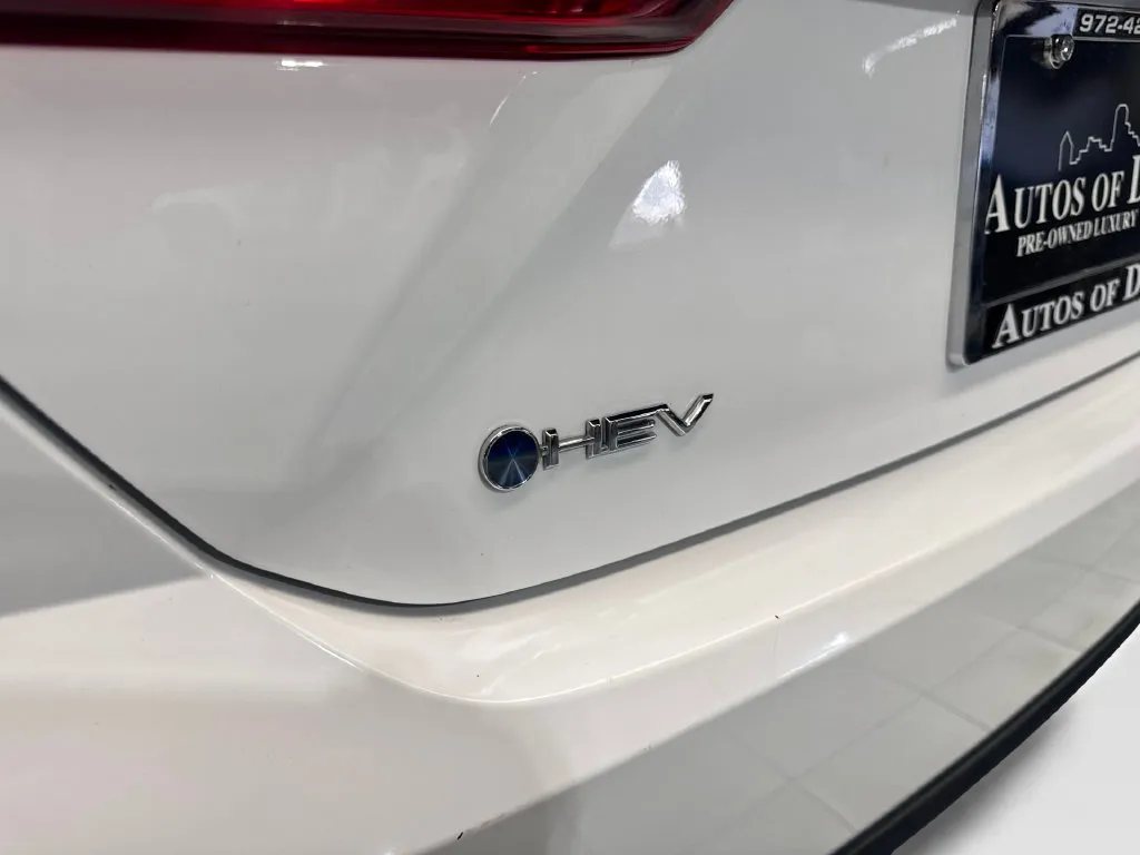 Toyota Camry photo 25