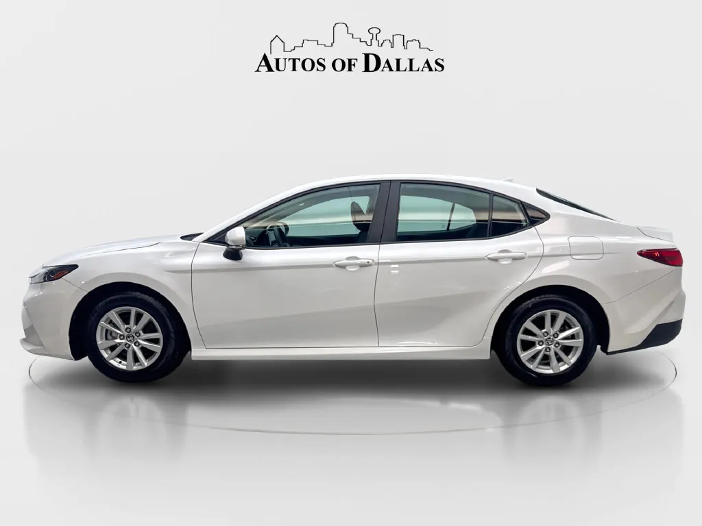 Toyota Camry photo 6