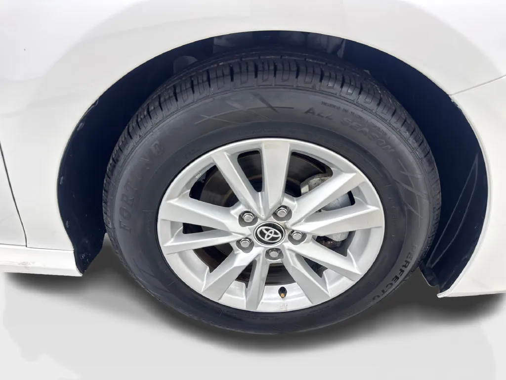 Toyota Camry photo 84