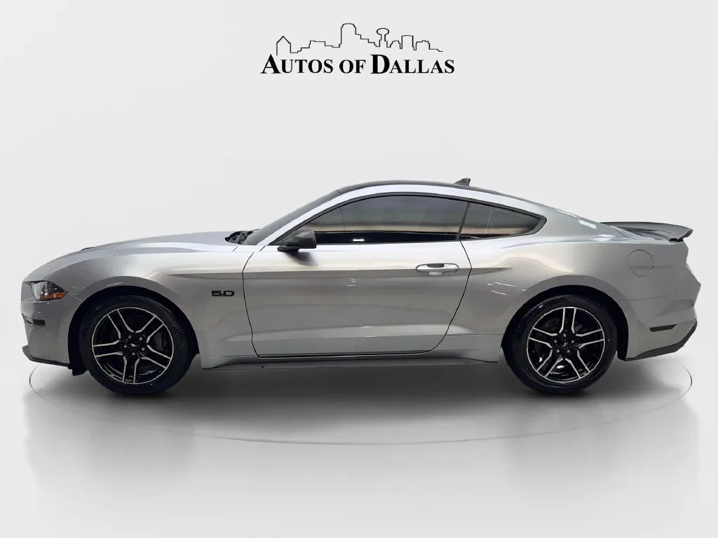 Ford Mustang photo 6