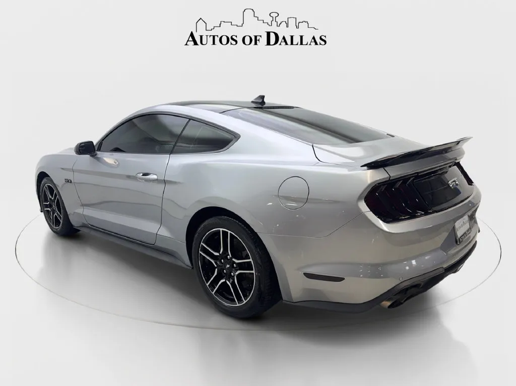 Ford Mustang photo 10