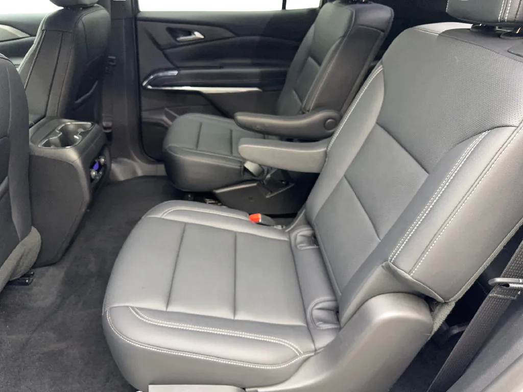 Chevrolet Traverse photo 35