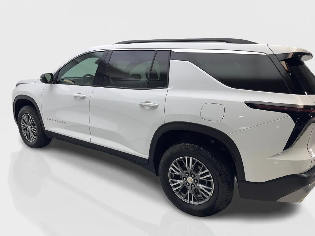 Chevrolet Traverse photo 16