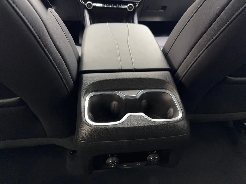 Chevrolet Traverse photo 75
