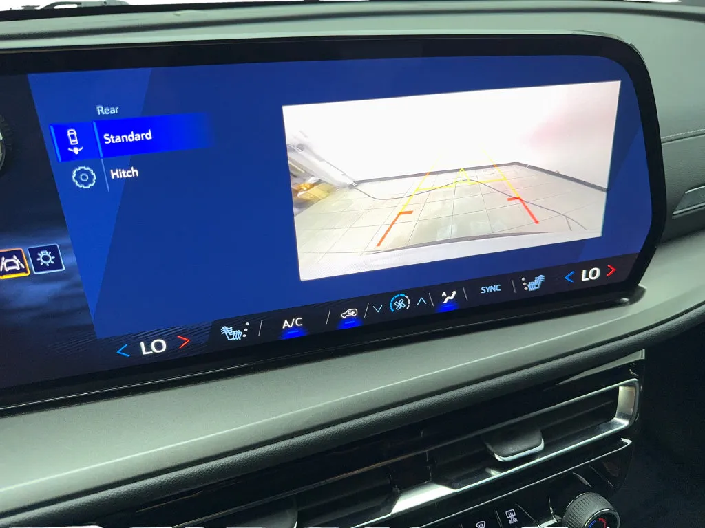 Chevrolet Traverse photo 73