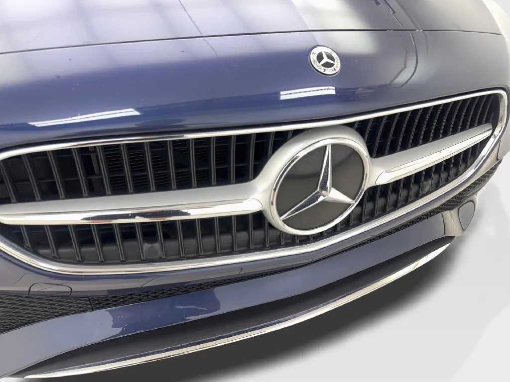 Mercedes-Benz C-Class photo 26